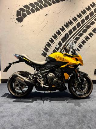 TRIUMPH TIGER 800 SPORT TRIUMPH TIGER 800 SPORT